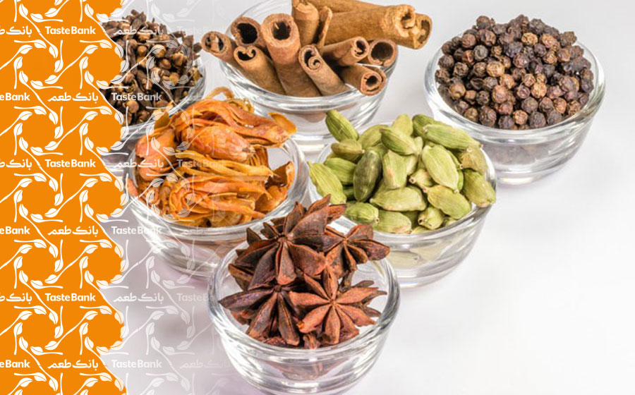 تهیه ادویه برای غذا