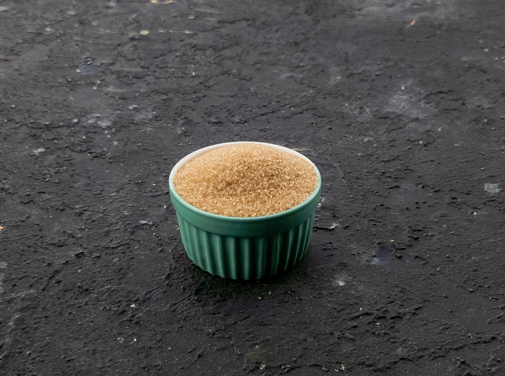 شکر قهوه ای نیم کیلویی